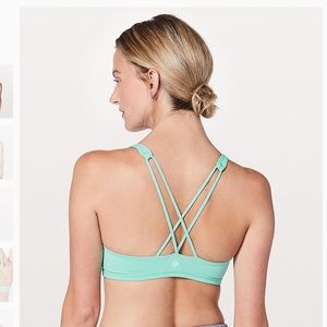 Lululemon Free to Be Bra